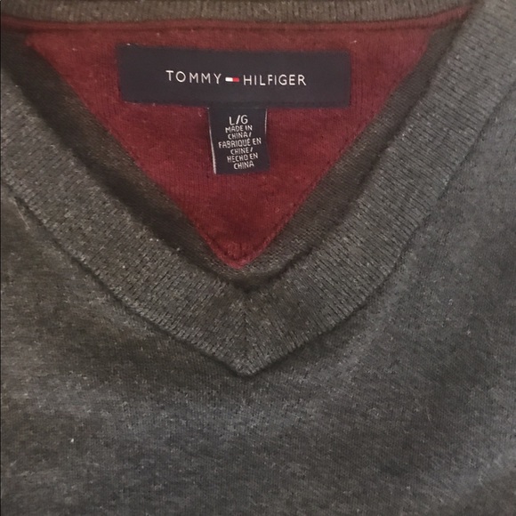 Men’s Tommy Hilfiger Sweater Size L Gray - Picture 3 of 3